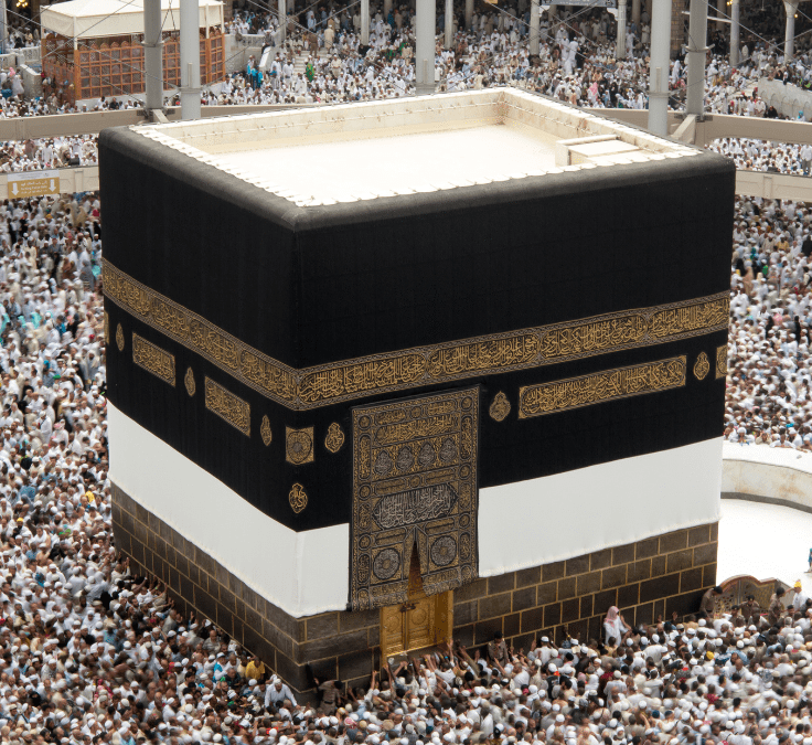 Peregrinos alrededor de la Kaaba en La Meca durante el Hajj